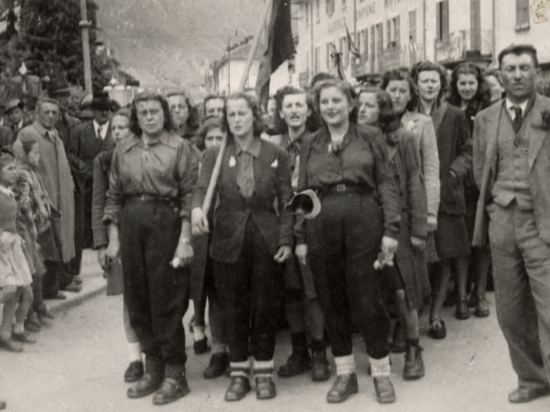 Si fa presto a dire “staffette”. Le donne nelle carte delle formazioni partigiane
